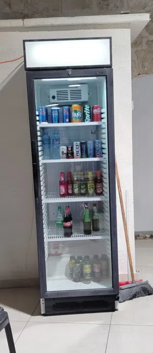 ثلاجة عرض باب واحد