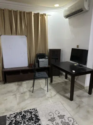 مكتب متكامل للبيع