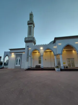 استوديو مسجد آمنة الزرعوني