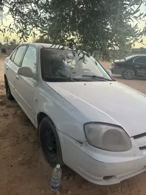 هيونداي عدسة