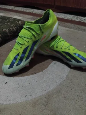 بوت كرة قدم نخب اصلي اديداس