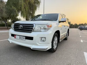 تويوتا لاند كروزر GXR V8 60 عام خليجي موديل 2015 ، صبغة وكالة، وبحالة الوكالة كامل قمه في النظاف