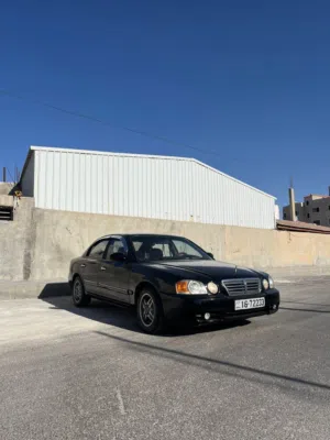 كيا اوبتيما 2006 SX Turbo صالون سوداء للبيع بكامل المواصفات