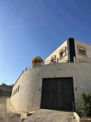 فيلا  مع العفش كامل