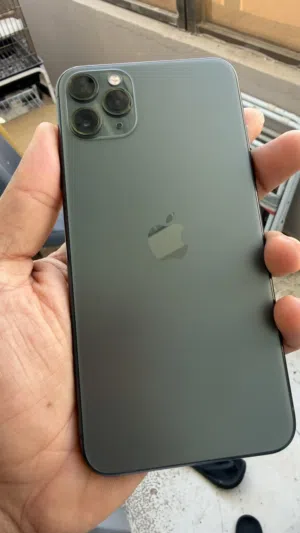 Apple iPhone 11 Pro Max 256 GB in Basra