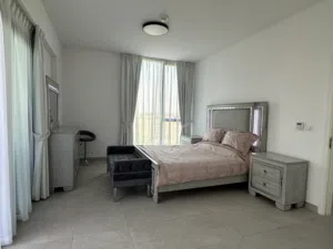 Brand new like bed set