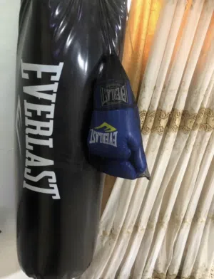 بوكسنج boxing يستعمل للنادي او للبيت للبيع المستعجل بسبب السفر