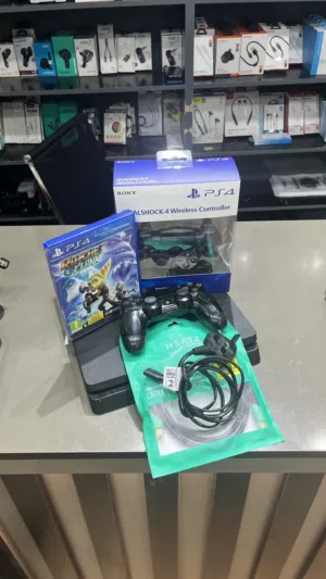 للبيع بللايستيشن فور سليم 500 GB