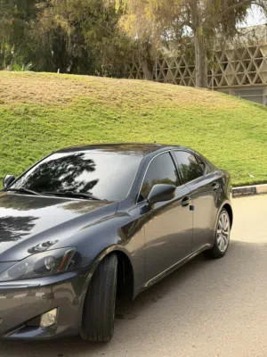 لكسز Is350