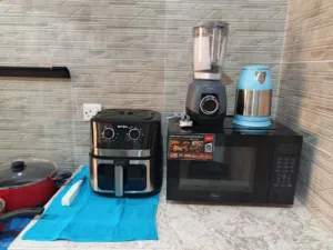 145 m2 4 Bedrooms Apartments for Rent in Muscat Al-Hail