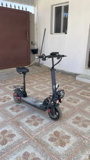 سكوتر شبه جديد للبيع او للبدل بما يناسب