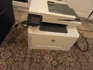 طابعه  hp  ليزر أبيض واسود