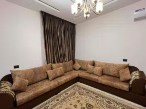صالونات للبيع