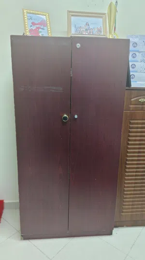 brown cabinet