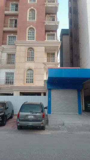 للإيجار محل تجارى بحولى ق12