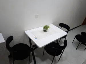ميز طعام خشب
