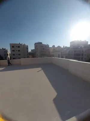 في خلدا 180م ورف بناء35م مع غرفة وحمام ومطبخ وتراس 80م