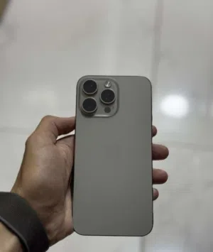15 pro max natural titanium