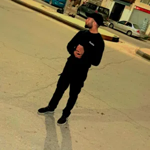 دنيا حجمها شبر 