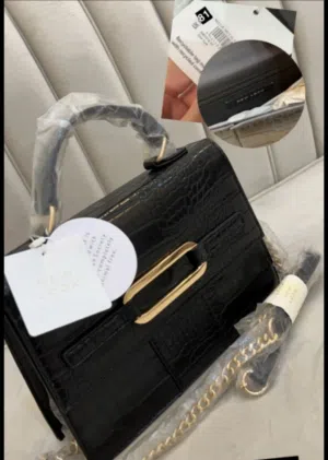 بيعة سريعة،  شنطة من لندن ماركة New Look فاخرة وبسعر غير مسبوق، لا توجد الوان الحجم الترند المتوسط