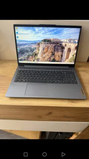 Lenovo Core i3 13th - Ram 8GB - SSD 256GB