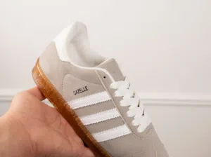 Adidas Gazelle Sneaker FL18 ( مخزن 301 ) احدث إصدارات اديداس   حذاء اديداس Gazelle عالي