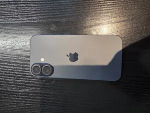 Apple iPhone 16 128 GB in Amman