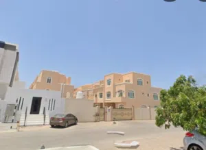 271 m2 More than 6 bedrooms Villa for Rent in Muscat Al-Hail