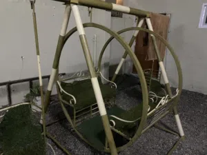 ارجوحه حديديه مستعمله اقراء الوصف!!!