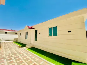 1500 m2 3 Bedrooms Apartments for Rent in Al Ain Khaldiya