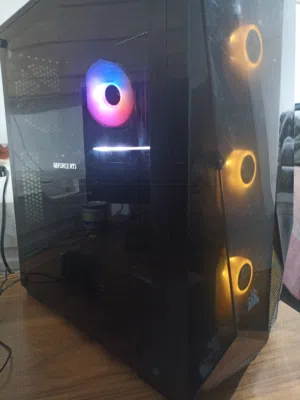 PC للبيع مستعمل اقل من شهرين للمواصفات فالوصف