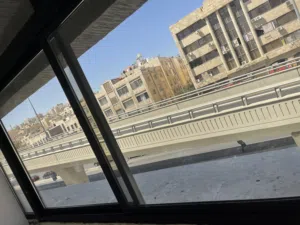 مكتب للايجار في الشميساني ( موقع مميز) بمساحة 160 م
