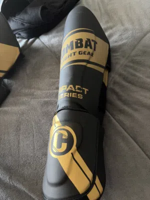 Combat gear for boxing