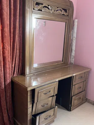 تسريحة خشبية