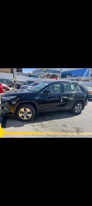 Used Toyota RAV 4 in Amman