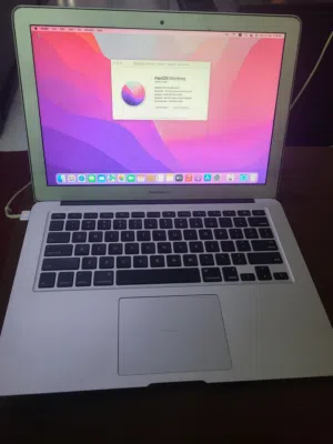 APPLE MACBOOK Air 2015 CORE i7  8gb Ram ..128gb ssd.. ماك بوك إير من آبل إصدار 2015، معالج كور i7 شا