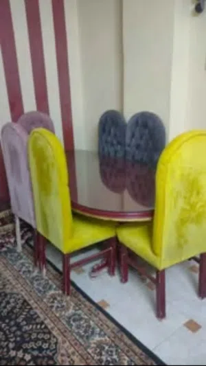 ترابيزة سفرة ب6 كراسي خشب زان اصلي بحالة جيدة جداا