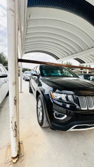 Used Jeep Grand Cherokee L in Dhi Qar