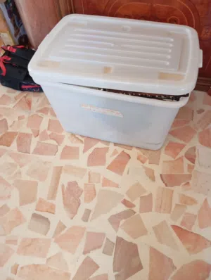 بوكس اغراض للبيع بسعر جيد