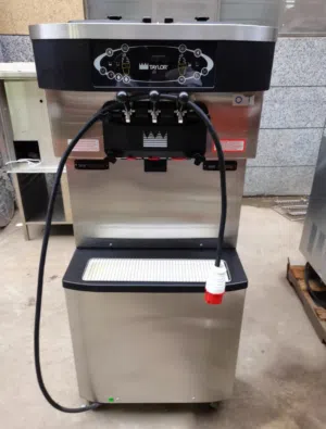 Taylor C713 ice cream machine شراء آلة تايلور C713   شراء آلة تايلور في دبي