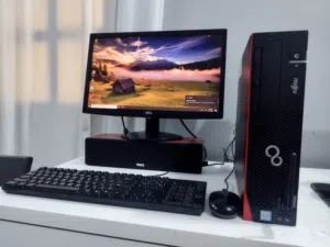 كمبيوتر مكتبي كامل FUJITSU i5gen6- 8gb ddr4 - ssd+hdd سريع وشغال بدون مشاكل
