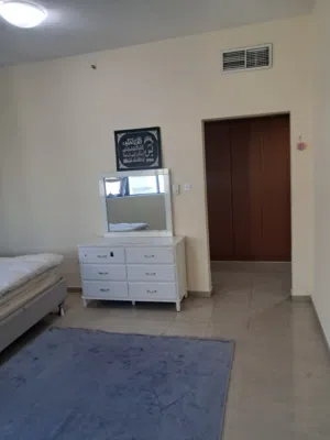 غرفه ماستر مساحه واسعه جداا