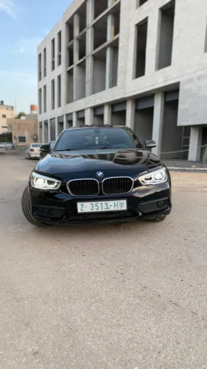 118i