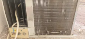 للبيع مكيف Window- CRAFFT سعودي والكامبريسر كبير مع ملحقاته (الشبك الخارجي)