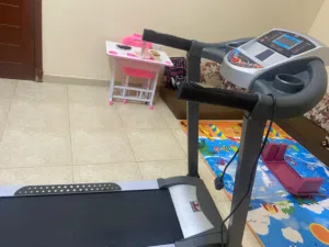للبيع جهاز ترديميل لوحه آلتحكم تحتاج صيانه
