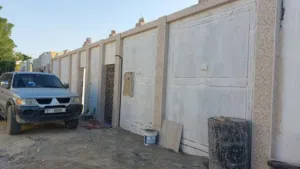 للبيع بيت شعبي