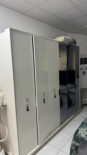 غرفه أخشاب للبيع استعمال بسيط