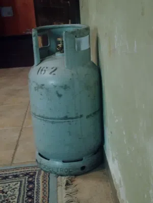 جرة غاز فارغه للبيع