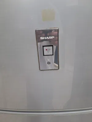 ثلاجه نظيفه شبه جديد