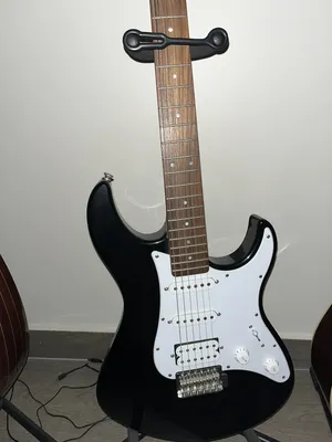 yamaha electric guitar